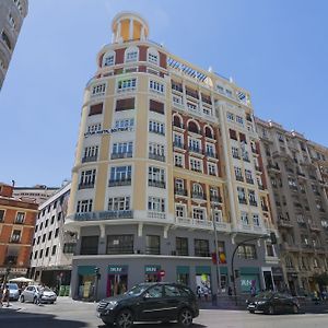 Appartement de Luxe à 2 Chambres à Coucher