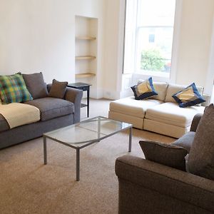 Appartement à 3 Chambres à Coucher