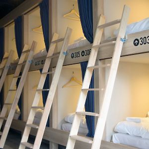 Chambre Juste Pour Hommes Dortoir