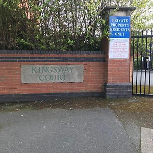 Kingsway Court
