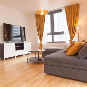 Appartement à 2 Chambres à Coucher