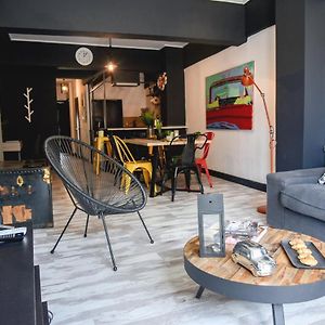Appartement à 2 Chambres à Coucher