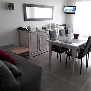 Appartement à 2 Chambres à Coucher
