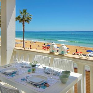 Casa Pé na Areia- Unique Spot- Beach front