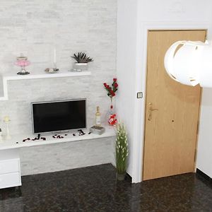 Shiny Per Family Apartment
