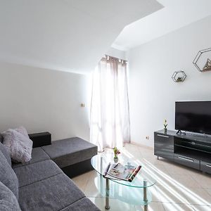 South Wind Apartments