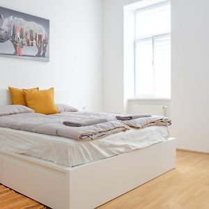 Appartement à 2 Chambres à Coucher