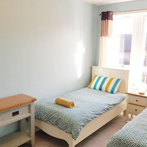 Three Bed Holiday Home In Glasgow