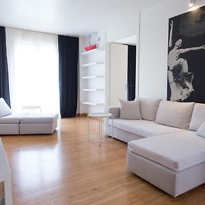 Appartement à 2 Chambres à Coucher