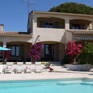 Grand Appartement dans Maison avec Piscine Privée