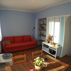 Cosy Appartment W/ Terrace In The Old City Centre