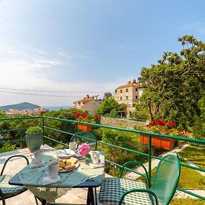 Apartment Villa Ahava