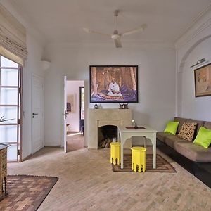 Appartement à 3 Chambres à Coucher