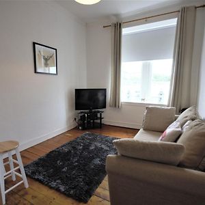 Bright And Cosy West End Apartment