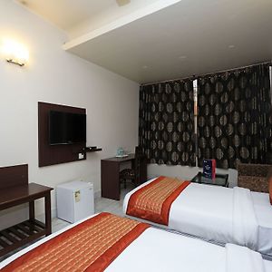 Oyo 11352 Hotel Shanti Villa