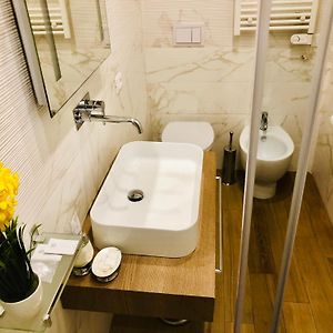 Private Bathroom King Room