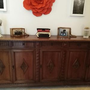 Trastevere Corner Eight