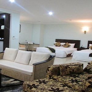 Suite Familiale à 2 Chambres à Coucher