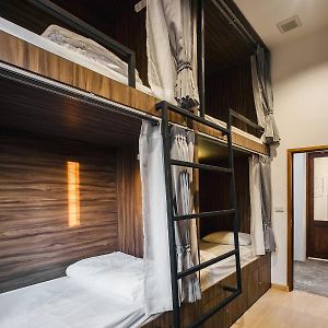 Dormitory Room Mixed