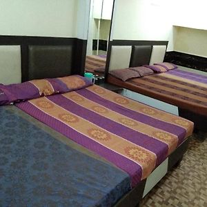 Dormitory Room Mixed