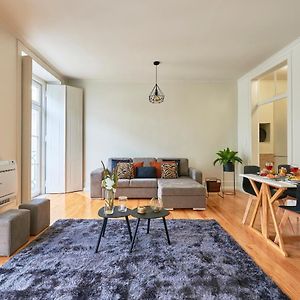 Appartement à 2 Chambres à Coucher