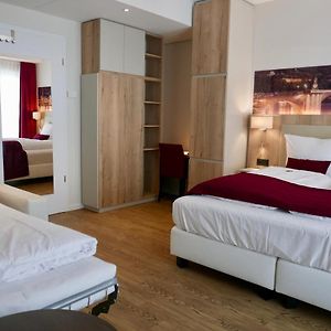 Chambre Familiale