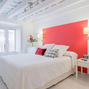 Luminoso Apartamento En El Centro De Cadiz