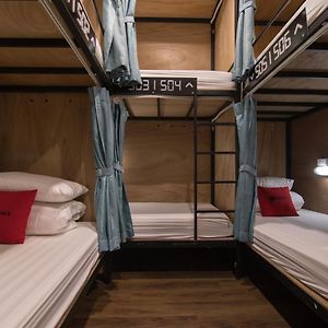 Dormitory Room Mixed
