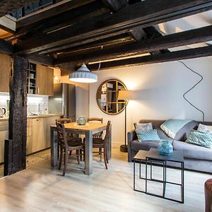 Appartement à 2 Chambres à Coucher
