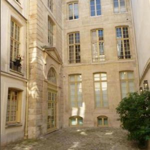 Charming Cosy Triplex In Trendy Marais