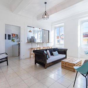 Appartement à 3 Chambres à Coucher