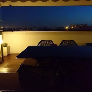 Luxury Penthouse Near Beach/Seaview