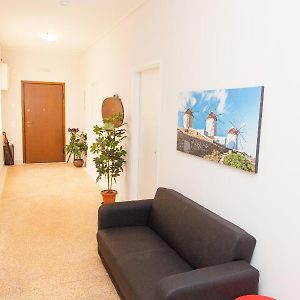 Appartement de Luxe à 2 Chambres à Coucher