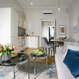 Appartement à 2 Chambres à Coucher
