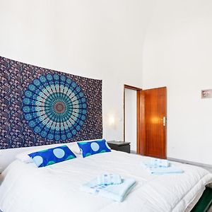 Piazza Alberti Apartment With Terrace