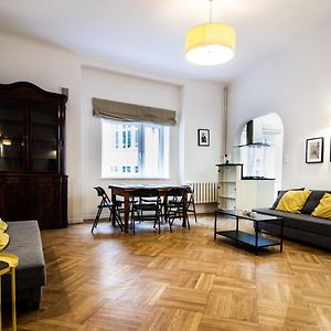 Kopernika Srodmiescie Apartment