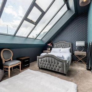 Appartement à 3 Chambres à Coucher