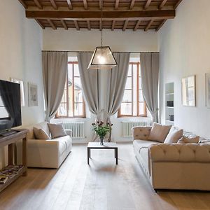 Appartement à 3 Chambres à Coucher