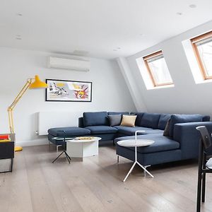 Appartement à 2 Chambres à Coucher