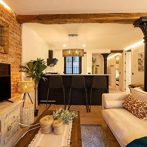 Appartement à 3 Chambres à Coucher