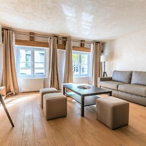 Appartement à 2 Chambres à Coucher