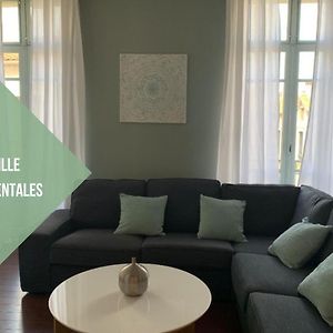Appartement à 3 Chambres à Coucher