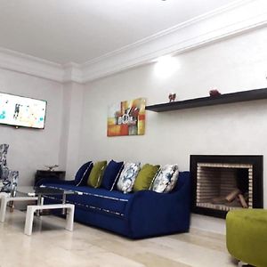 Appartement à 2 Chambres à Coucher