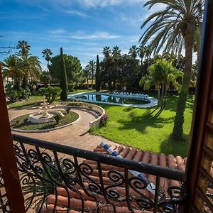 3LAKES Luxury Gardens & Suites