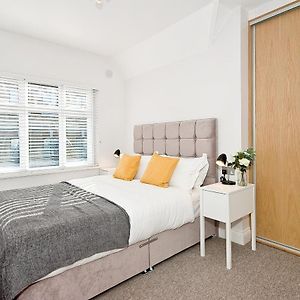 F6 Greek Street By City Living London