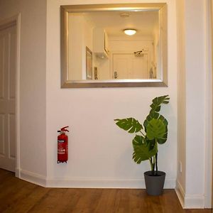 Appartement à 3 Chambres à Coucher