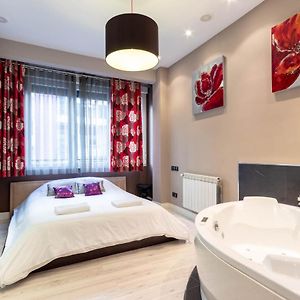 Bilbao Volantin II With Jacuzzi By Aston Rentals