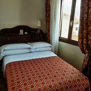 Chambre Petite Lit King-Size