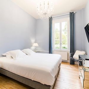 Suite à 2 Chambres à Coucher