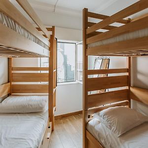Dormitory Room Mixed